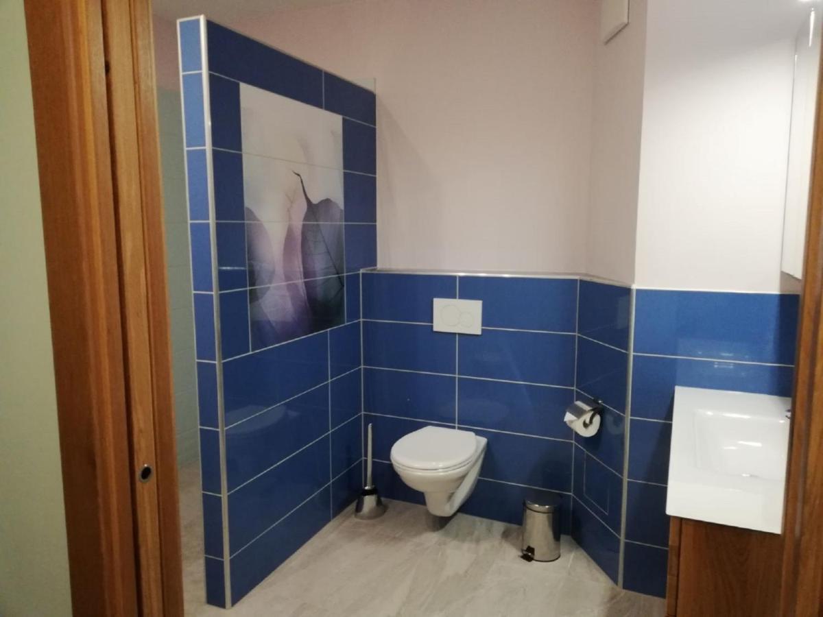 Hotel Haus Monti Maria Lanzendorf Zewnętrze zdjęcie