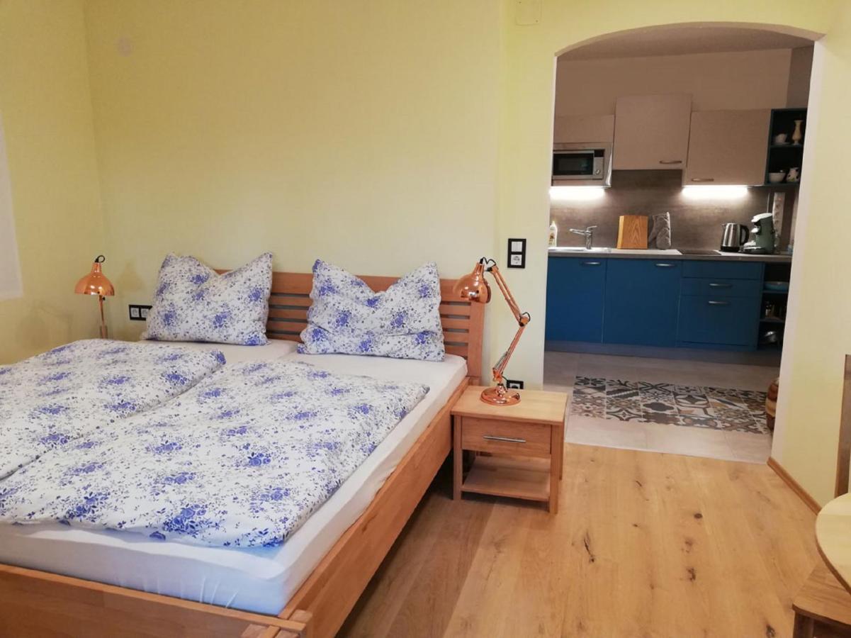 Hotel Haus Monti Maria Lanzendorf Zewnętrze zdjęcie