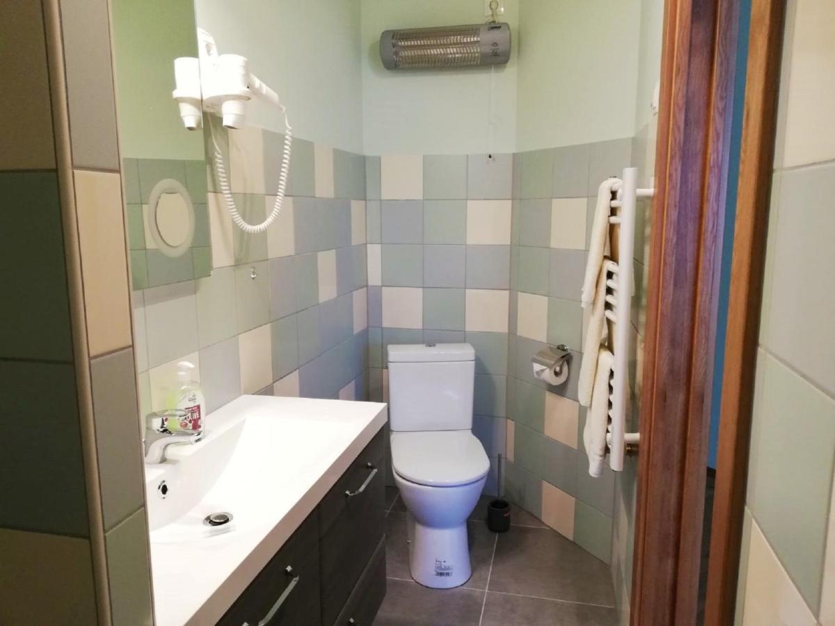 Hotel Haus Monti Maria Lanzendorf Zewnętrze zdjęcie