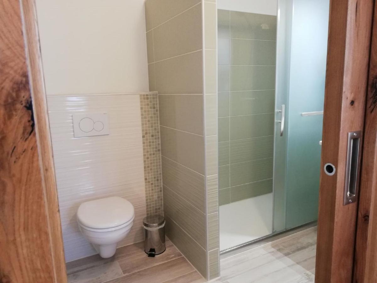 Hotel Haus Monti Maria Lanzendorf Zewnętrze zdjęcie
