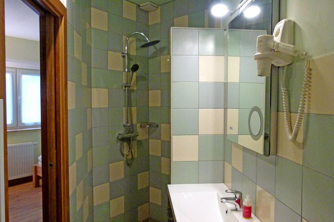 Hotel Haus Monti Maria Lanzendorf Zewnętrze zdjęcie