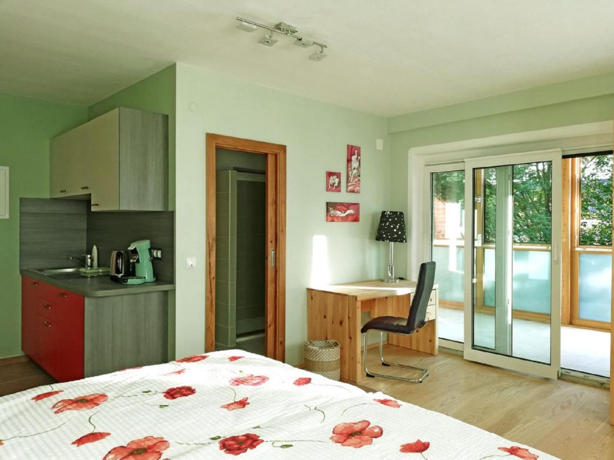 Hotel Haus Monti Maria Lanzendorf Zewnętrze zdjęcie