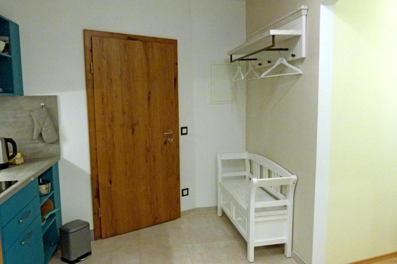 Hotel Haus Monti Maria Lanzendorf Zewnętrze zdjęcie
